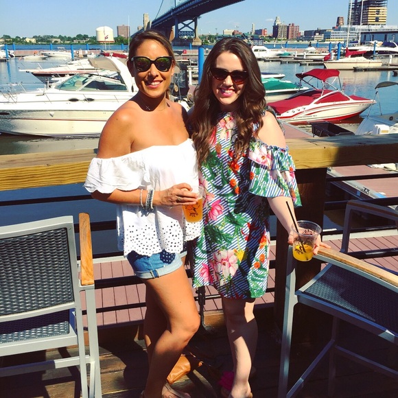 Floral Ruffle Cold Shoulder Dress - Picture 5 of 6